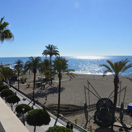 3 Bedroom Frontline Beach, Centre Marbellac