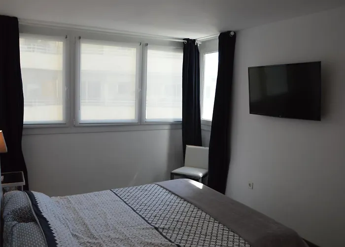 Appartement 3 Bedroom Frontline Beach, Centre Marbellac