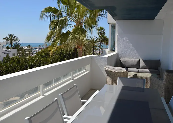 Appartement 3 Bedroom Frontline Beach, Centre *