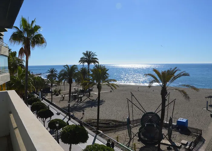 3 Bedroom Frontline Beach, Centre Marbellac