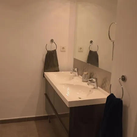 Διαμέρισμα 3 Bedroom Frontline Beach, Centre Μαρμπέλλα